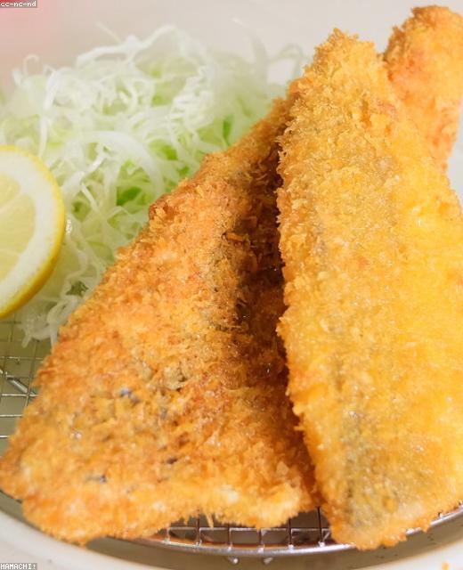 Frittura di lago in farina di ceci, pesce del Trasimeno fritto